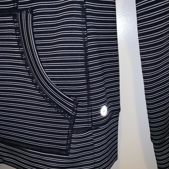 90 Degree Fleece Lined Athletic Jacket - Picture 2 of 3